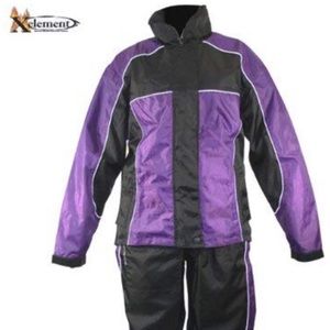 Ladies rainwear